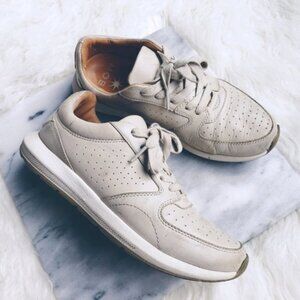 MOBS $185 Grid PREMIER Stone/Vero Leather Sneaker Shoes size 7 Women's